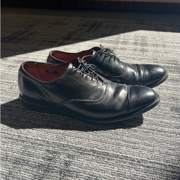 Allen Edmonds Other - Allen Edmonds Oxford Shoe